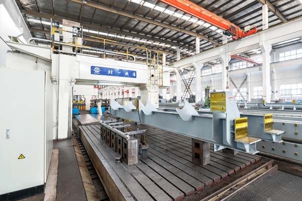 CNC gantry machining center